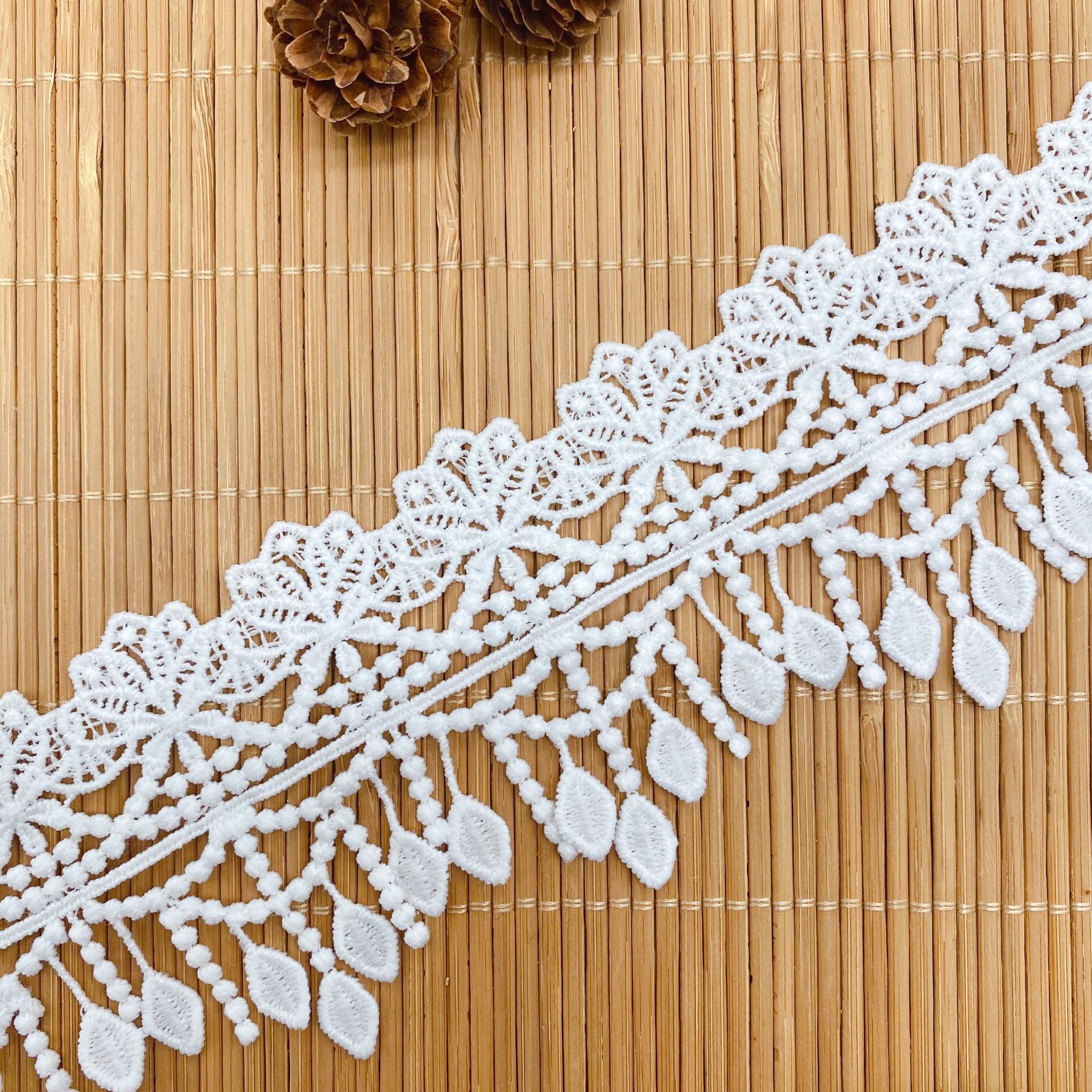 3Yards Embroidery Hollow Flowe - Lace Ribbon Trim のレビューと価格