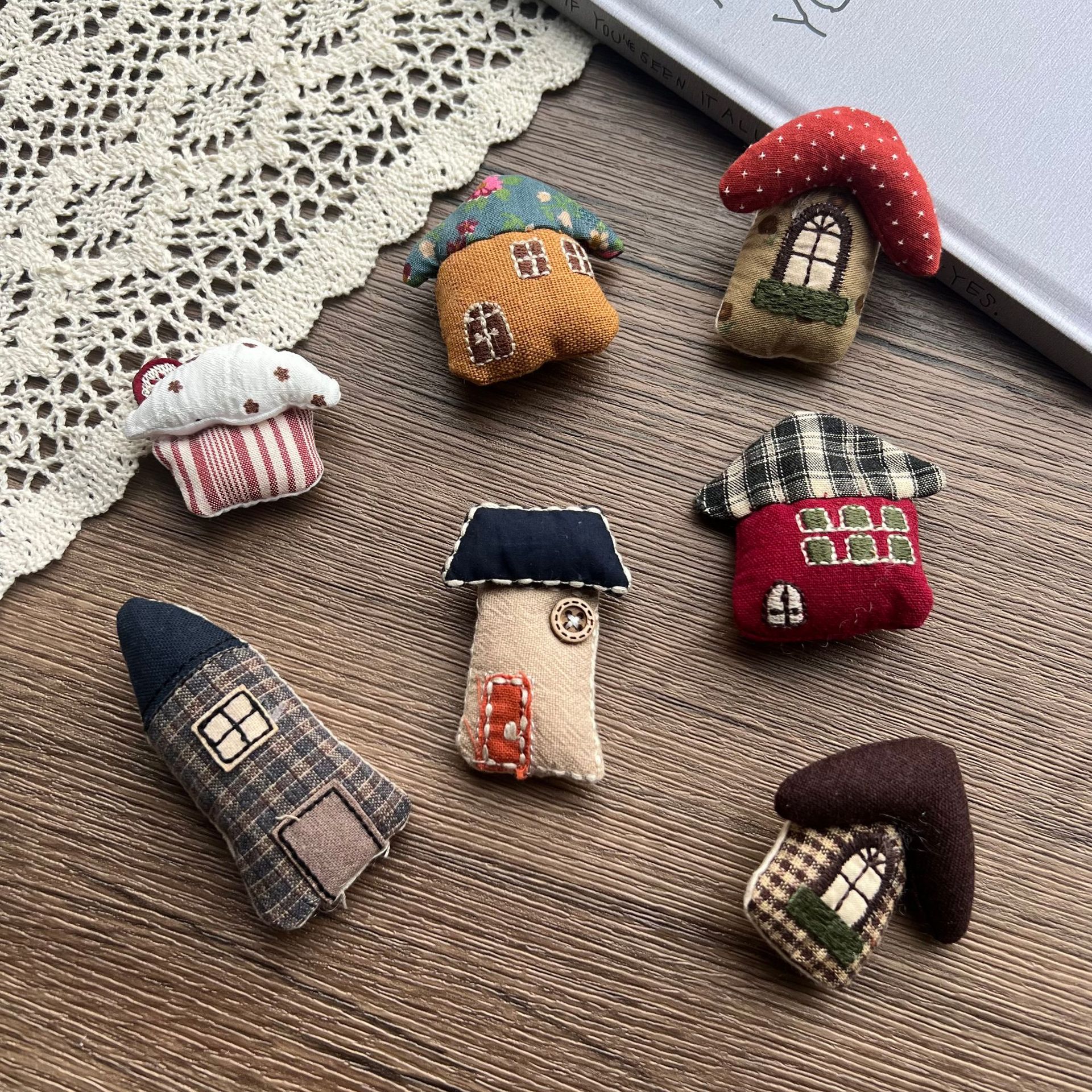 Stuffed Fabric Mushroom House  - Craft Embellishments のレビューと価格