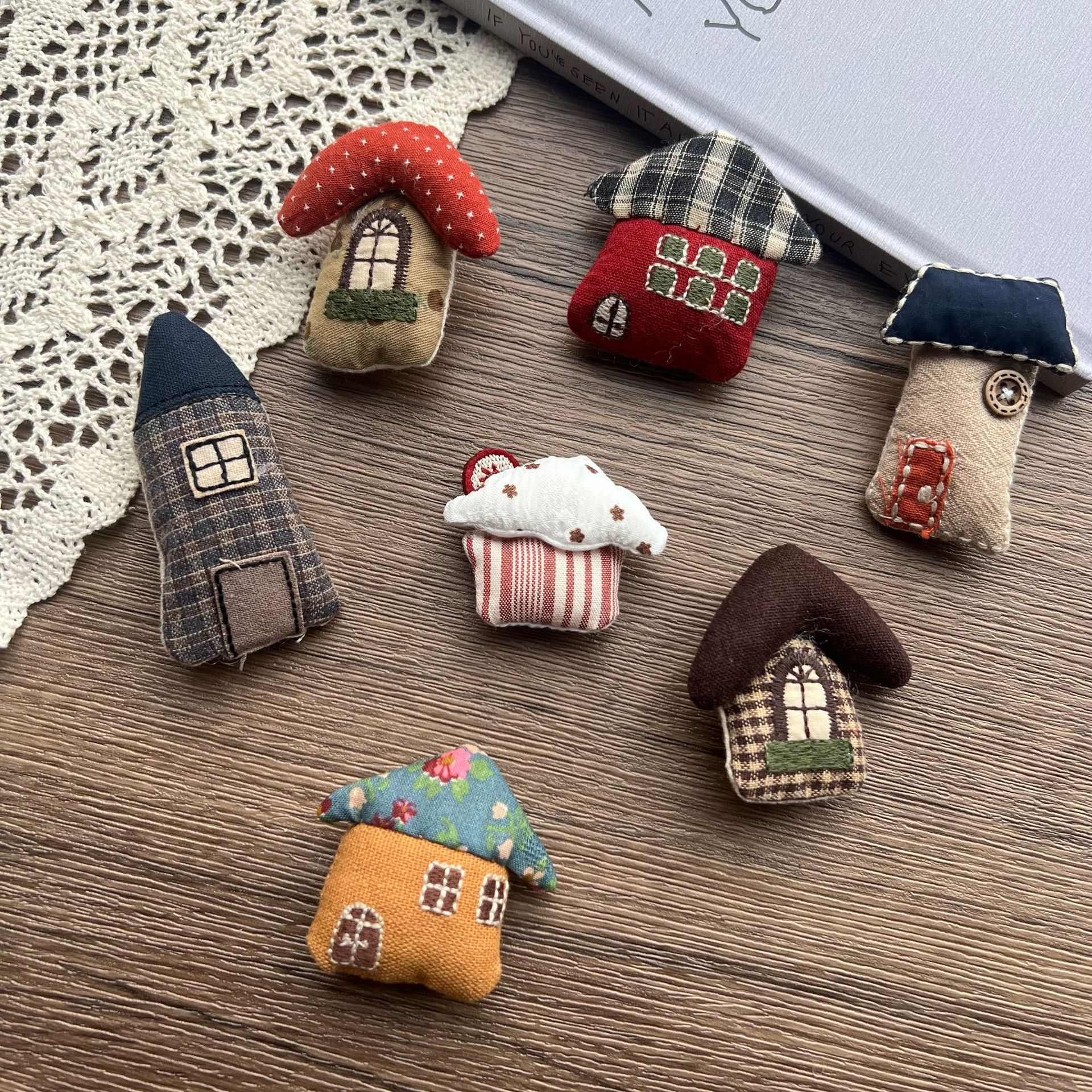 Stuffed Fabric Mushroom House  - Craft Embellishments のレビューと価格