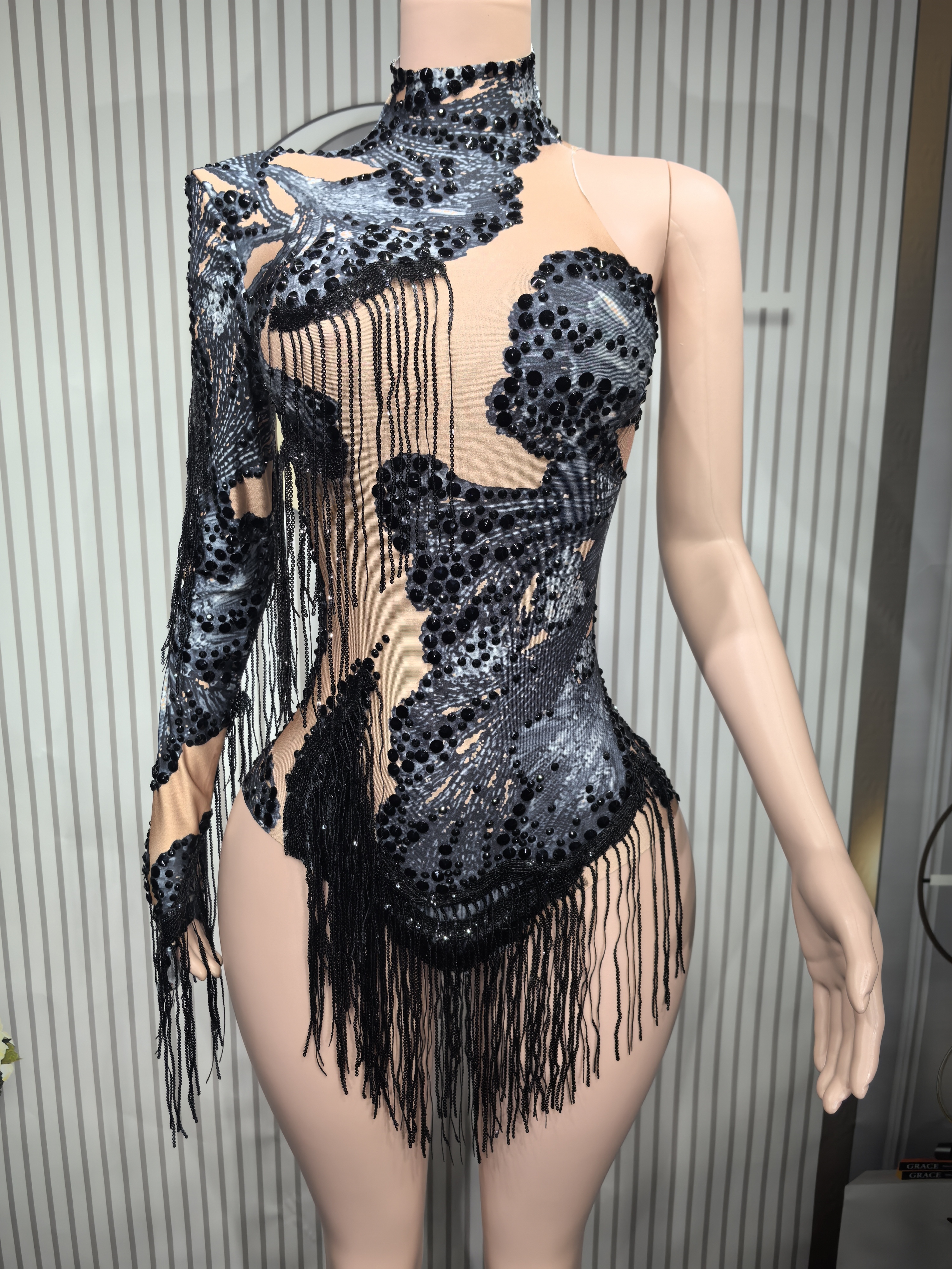 Sexy Skinny Leotard Singer Dan - Rhinestone Banding Trim のレビューと価格