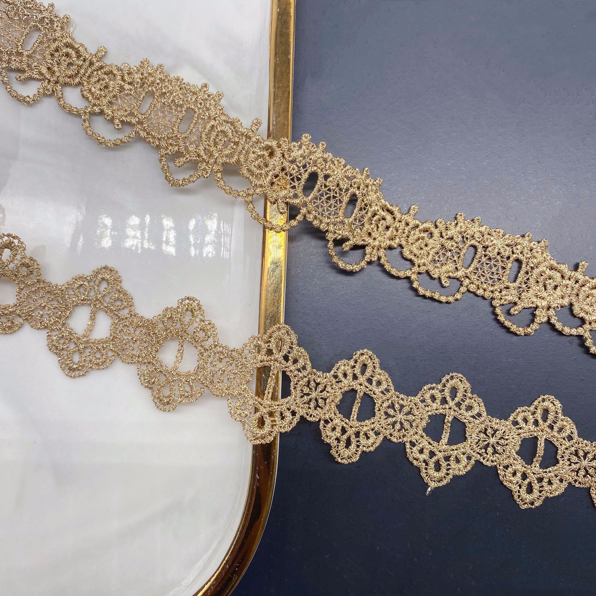 2yards Golden Embroidered Love - Lace Ribbon Trim のレビューと価格