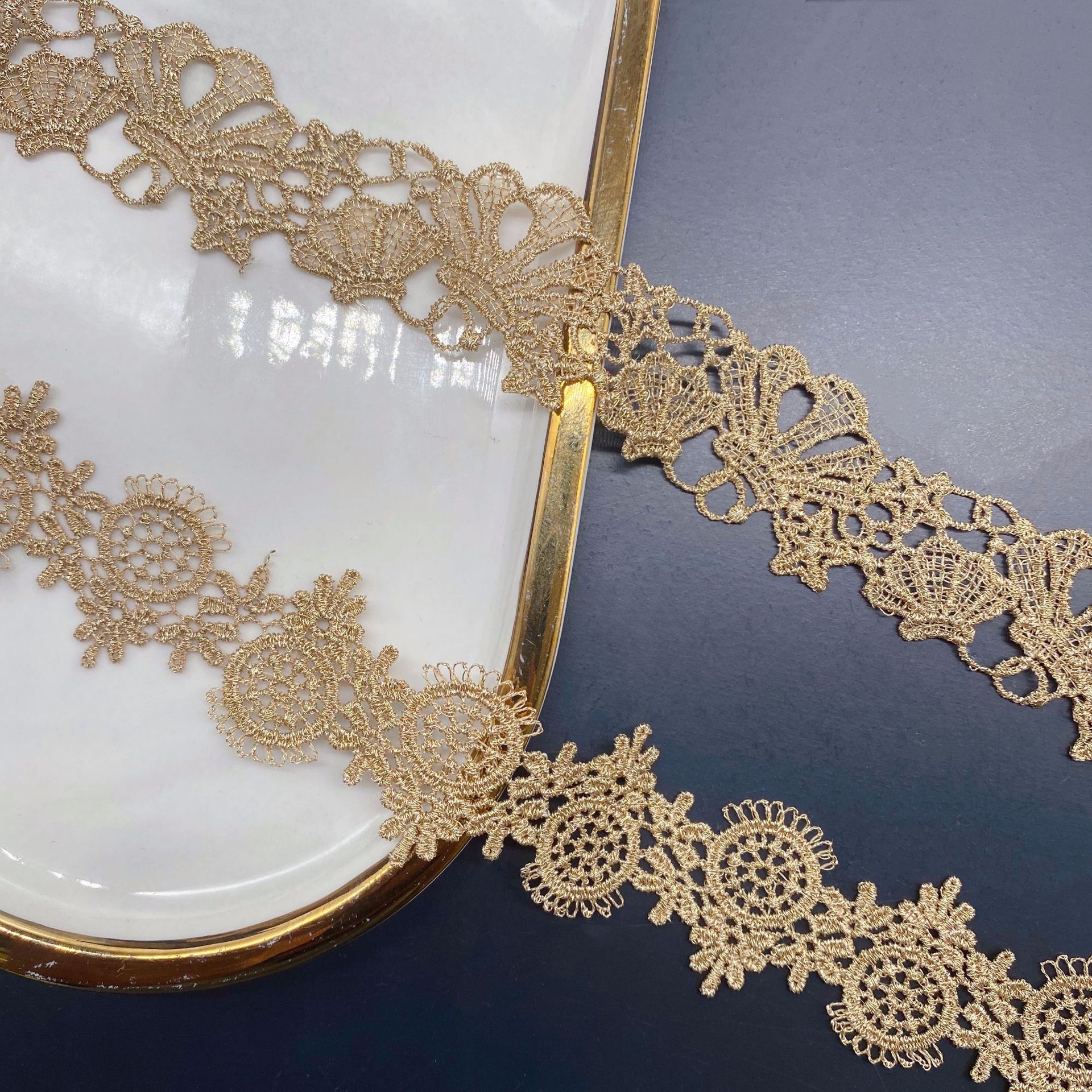 2yards Golden Embroidered Love - Lace Ribbon Trim のレビューと価格