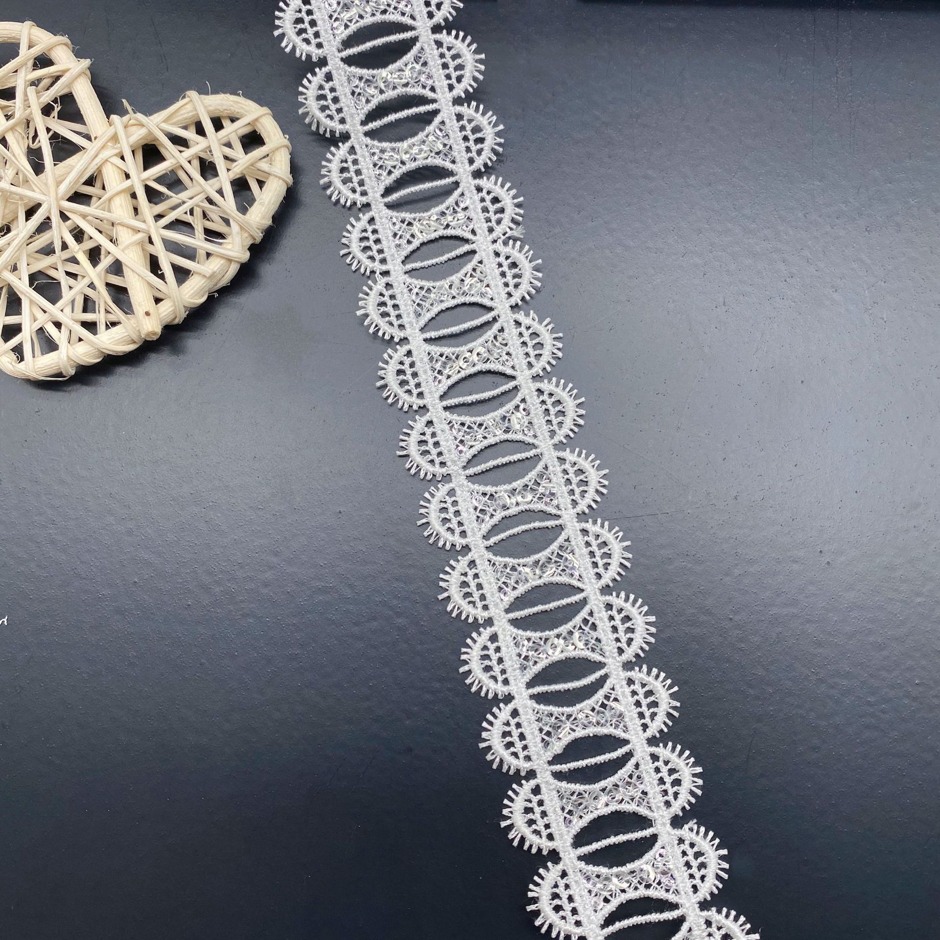 Hollow Wearable Sequins Ribbon - Lace Ribbon Trim のレビューと価格