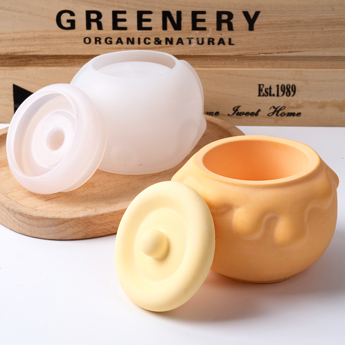 3D Honey Candle Jar Silicone M - Craft Embellishment Storage のレビューと価格