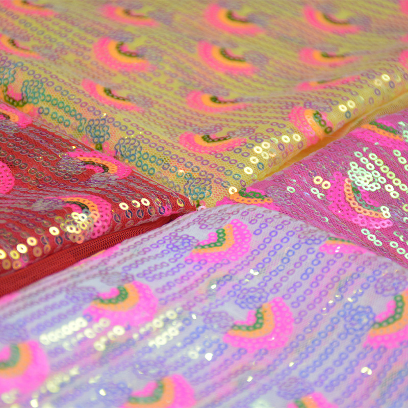3mm Rainbow Sequin Glitter Fab - Sequin Fabric Panel のレビューと価格