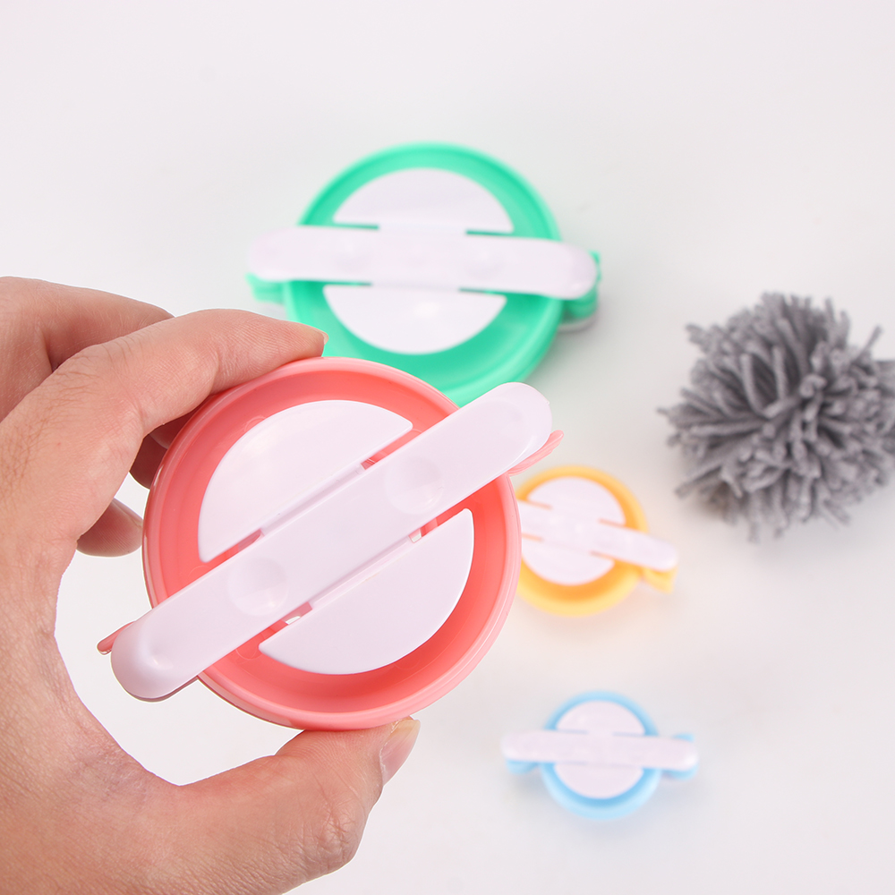 DIY Knitted Pom-Pom Maker Plus - Pom Pom Maker Tool のレビューと価格